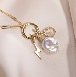 16mm ZINZI Gold 14 krt gouden hanger met open druppelvorm en peervormige witte zirconia ZGH478 (zonder collier)
