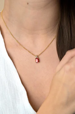 14mm ZINZI gold plated zilveren hanger met rechthoekige rood granaat kleursteen en luxe hangoog ZIH2392R (zonder collier)