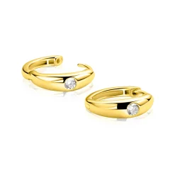 16mm ZINZI gold plated zilveren oorringen organisch gevormd met witte zirkonia 4,5mm breed met luxe klapsluiting ZIO2898