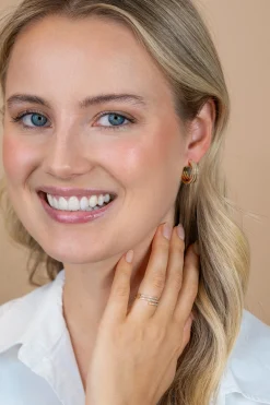 18mm ZINZI goldplated zilveren multi-look oorringen met luxe scharniersluiting 7mm breed ZIO2727YL