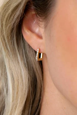 12mm ZINZI gold plated zilveren rechthoekige oorringen, strakke buis bezet met een rij witte zirkonia’s, luxe klapsluiting ZIO2878Y