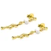 37mm ZINZI gold plated zilveren oorstekers met druppels en witte zoetwaterparels ZIO2753