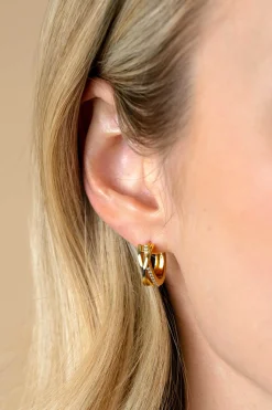 16mm ZINZI gold plated zilveren cross-over oorringen 5,5mm breed bezet met witte zirconia's ZIO1774Y