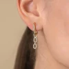 19mm ZINZI gold plated zilveren oorbedels met trendy ovale schakels, schitterend bezet met witte zirconia's ZICH2552Y (zonder oorringen)