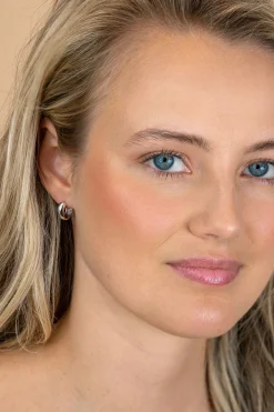 13,5mm ZINZI zilveren gladde oorringen met brede ronde buis 5mm met luxe klapsluiting ZIO2791