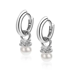 8mm ZINZI zilveren oorbedels met een witte parel en een strikvormige zetting bezet met witte zirkonia’s ZICH2863 (zonder oorringen)