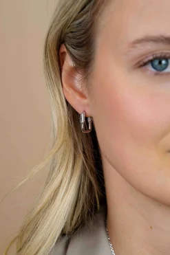 17mm ZINZI zilveren oorringen rechthoekig met fonkelende witte zirkonia’s ZIO2810