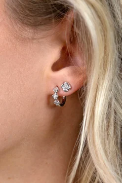 6mm ZINZI zilveren oorstekers met een roosje, bezet met witte zirkonia ZIO2872