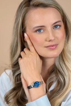 ZINZI Belle Ovale 26mm zilverkleurig horloge blauwe wijzerplaat en stalen schakelband, Japans uurwerk ZIW2955