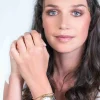 ZINZI Classy Mini horloge 30mm zilverkleurige wijzerplaat goudkleurige stalen kast en bicolor band ziw1233