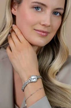 ZINZI Etoile horloge 20mm zilverkleurige sunray wijzerplaat zilverkleurige stalen kast rondom bezet met witte crystals en schakelband ZIW3202