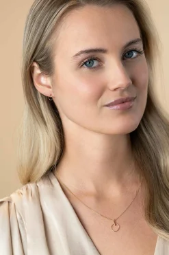 ZINZI Gold 14 krt gouden hanger 18mm met open ronde vorm en trendy staafje als hangoog ZGH404 (zonder collier)