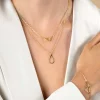 ZINZI gold plated zilveren ketting met paperclip-schakels, waarbij in het midden twee druppelvormen mooi met elkaar verbonden zijn 42-45cm ZIC2634