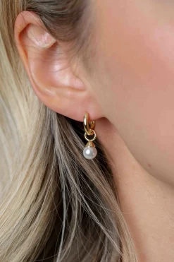 ZINZI gold plated zilveren oorbedels parels wit 6mm ZICH1749WG (zonder oorringen)