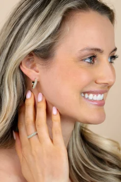 ZINZI gold plated zilveren ring volledig bezet met pavé gezette witte zirkonia’s in een vloeiende lijn ZIR2883Y