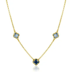 ZINZI gold plated zilveren schakelketting met twee lichtblauwe klavers en een donkerblauwe klaver 42-45cm ZIC2662B
