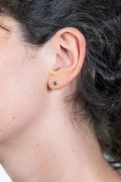 ZINZI zilveren geelvergulde oorknoppen 4mm groene kleursteen ZIO1177GG