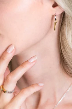 ZINZI zilveren oorbedels 14K geel verguld staafje glad ZICH1440G (zonder oorringen)