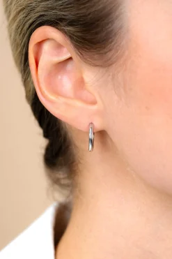 ZINZI zilveren oorringen 15 x 2mm glad met luxe klapsluiting ZIO401
