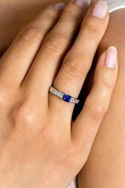 ZINZI zilveren ring vierkant saffierblauw en witte zirconia's ZIR2453